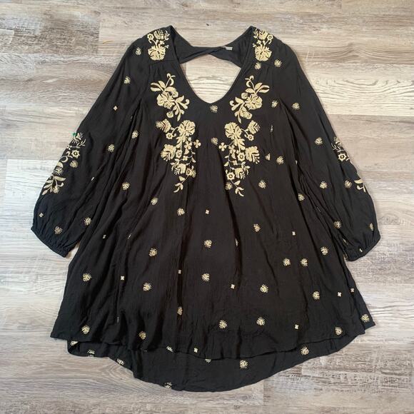 Free People Dresses & Skirts - Free People Black Embroidered Tunic Dress Boho Festival Floral M